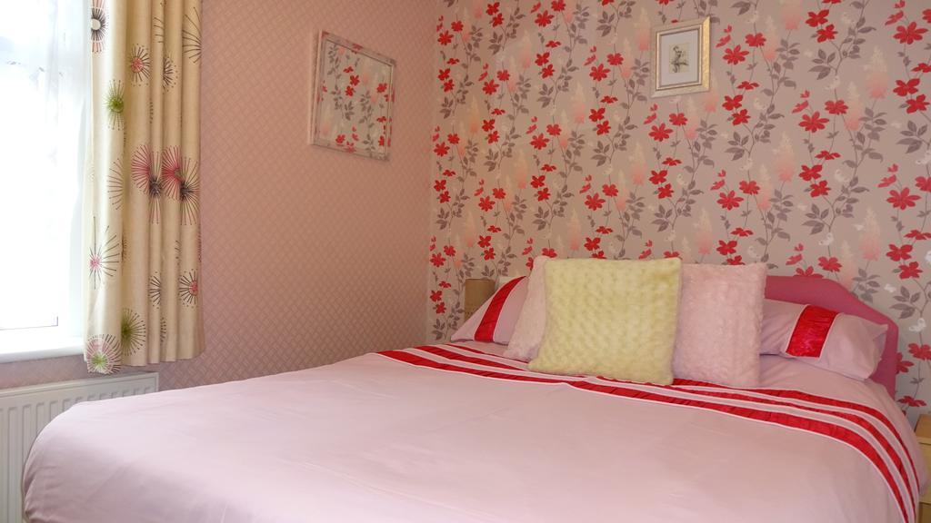 Kings Court Families & Couples Bed and Breakfast Μπλάκπουλ Εξωτερικό φωτογραφία