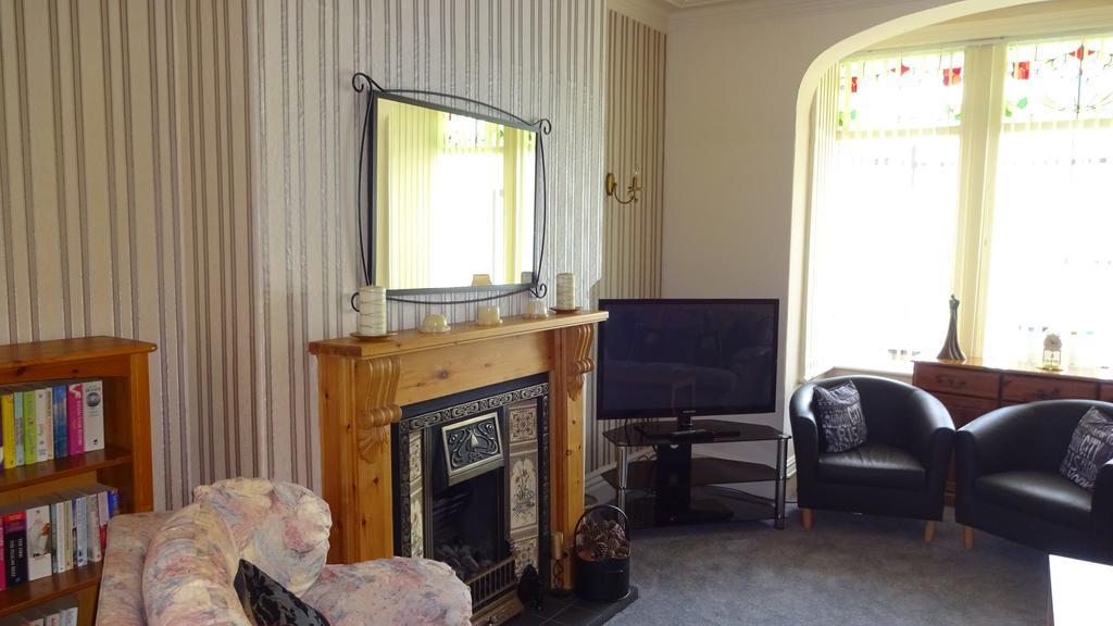 Kings Court Families & Couples Bed and Breakfast Μπλάκπουλ Εξωτερικό φωτογραφία