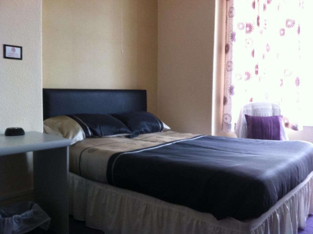 Kings Court Families & Couples Bed and Breakfast Μπλάκπουλ Εξωτερικό φωτογραφία