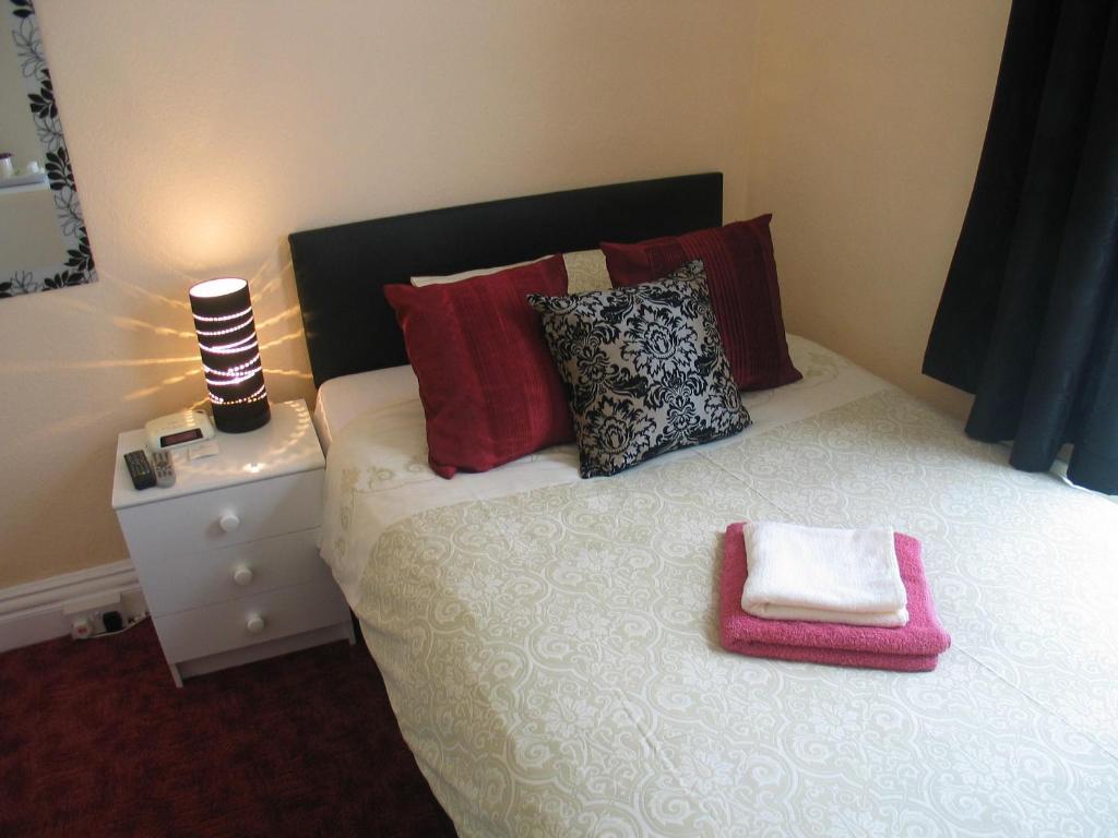 Kings Court Families & Couples Bed and Breakfast Μπλάκπουλ Εξωτερικό φωτογραφία