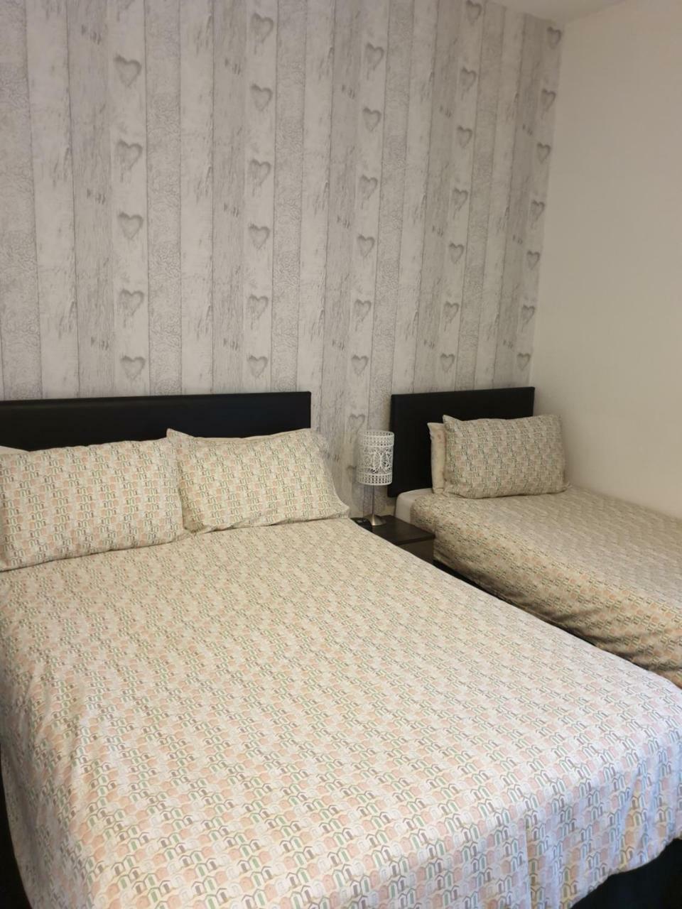 Kings Court Families & Couples Bed and Breakfast Μπλάκπουλ Εξωτερικό φωτογραφία
