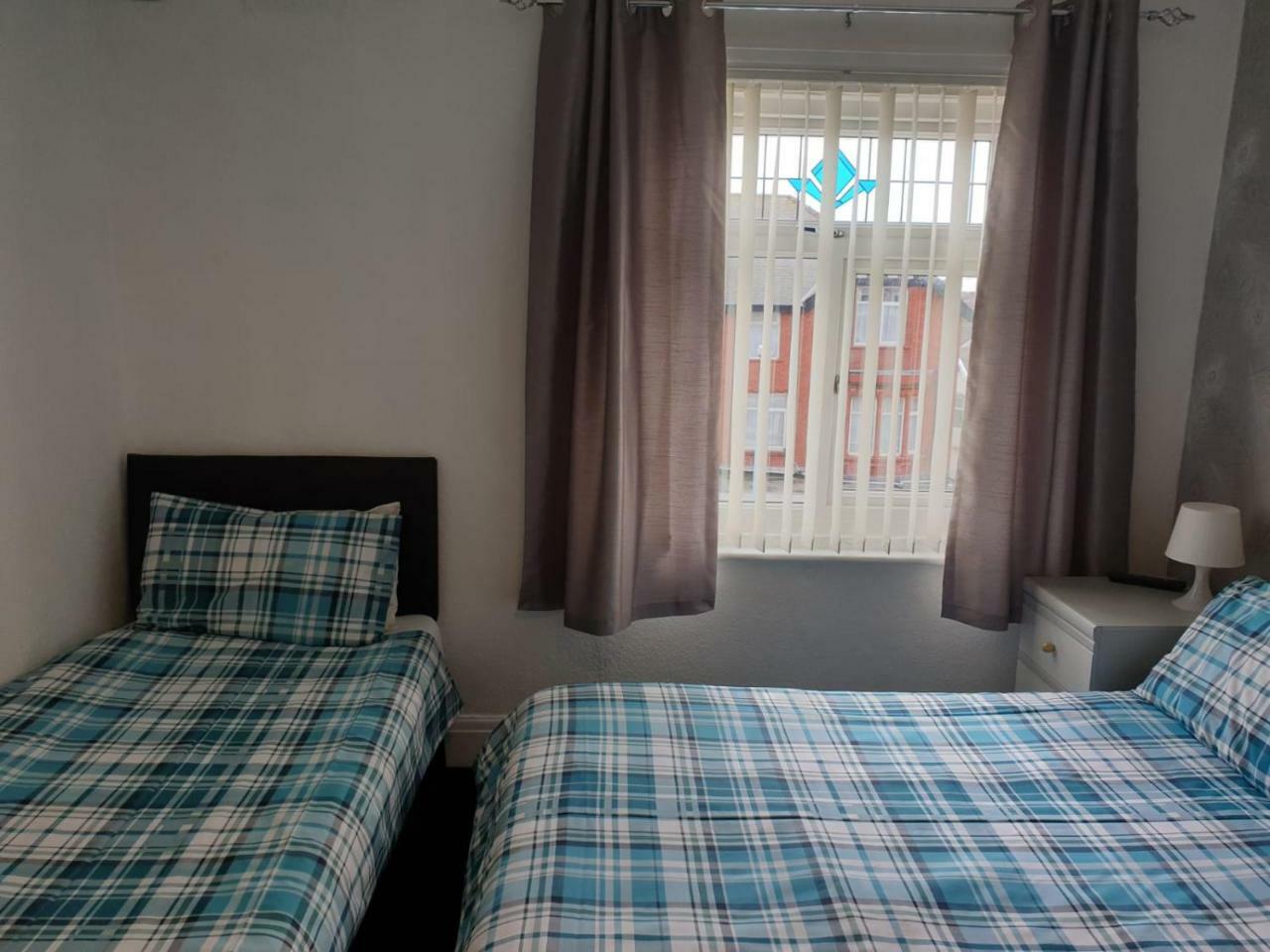 Kings Court Families & Couples Bed and Breakfast Μπλάκπουλ Εξωτερικό φωτογραφία