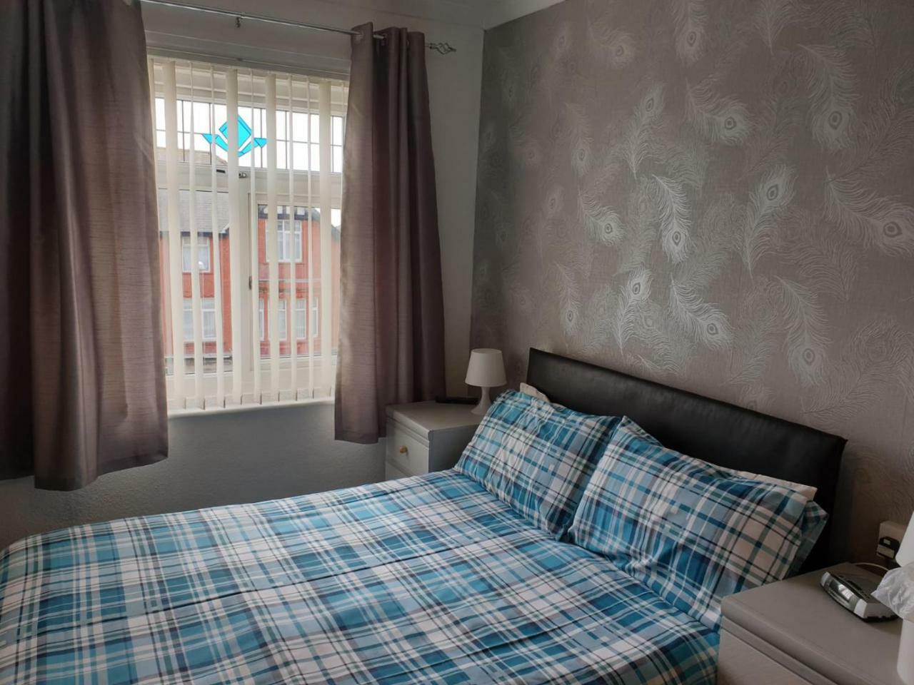 Kings Court Families & Couples Bed and Breakfast Μπλάκπουλ Εξωτερικό φωτογραφία